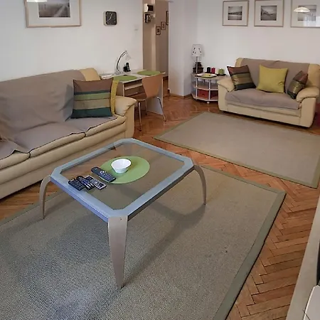 Apartment Suite Home Accommodation