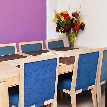 Suite Home Accommodation * Bükreş