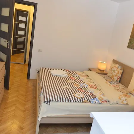 Suite Home Accommodation * Bükreş